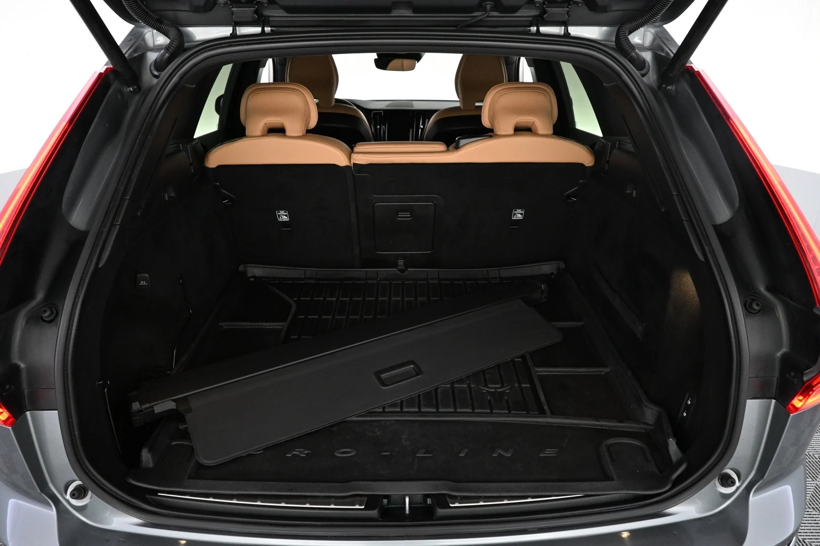 Car Image - 6n7DbnnDnJ0HikuwGhZUDe