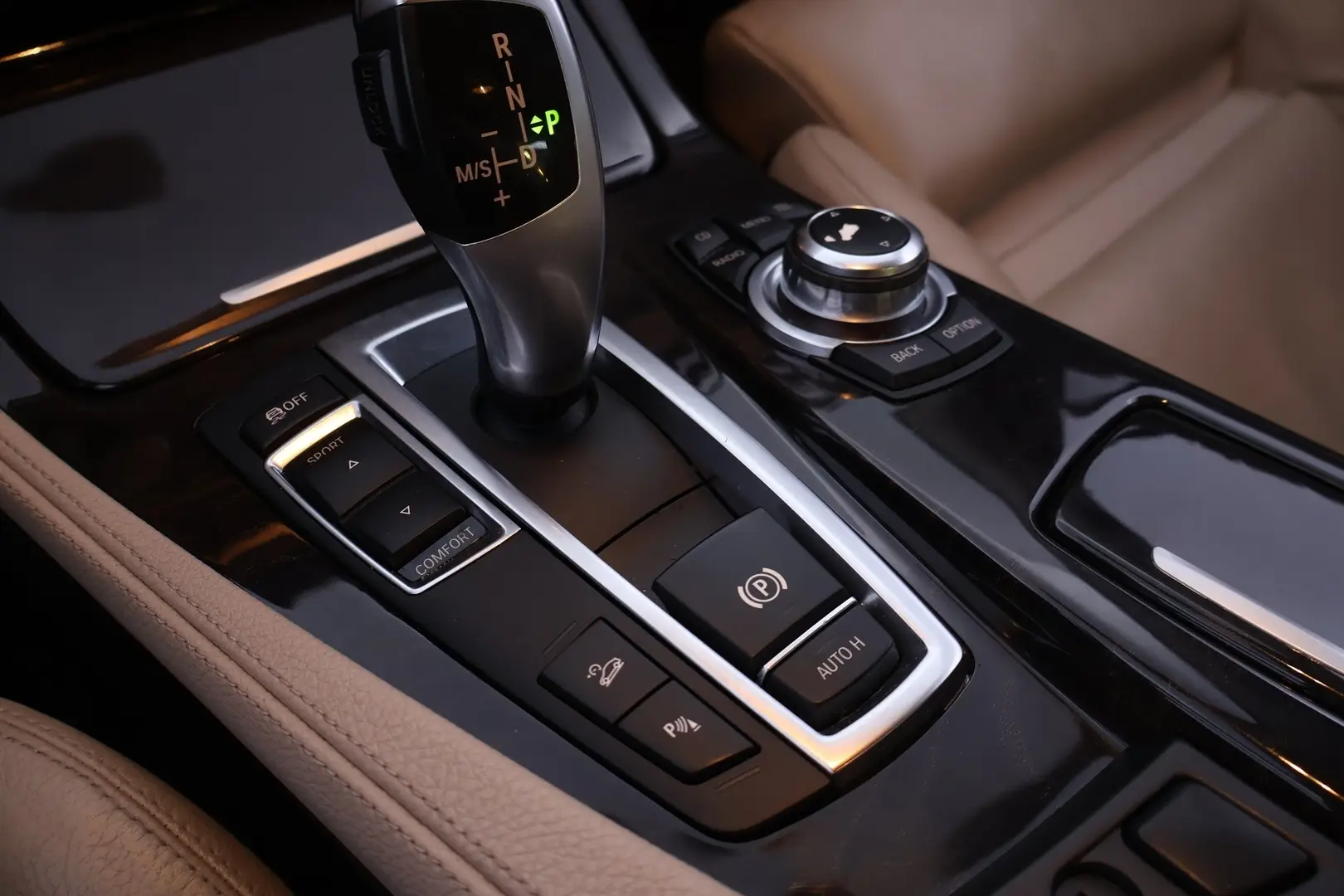 Car Image - 5DO3l30c8ctSOslON5KfWv