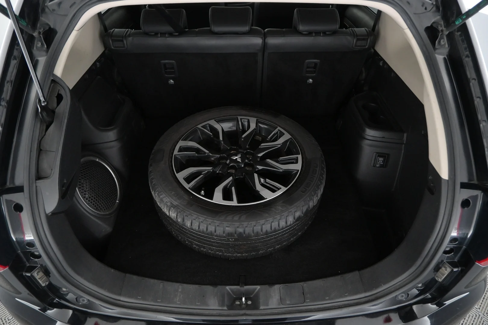 Car Image - 6ulHfedgdW8yZtE7uLhvSH