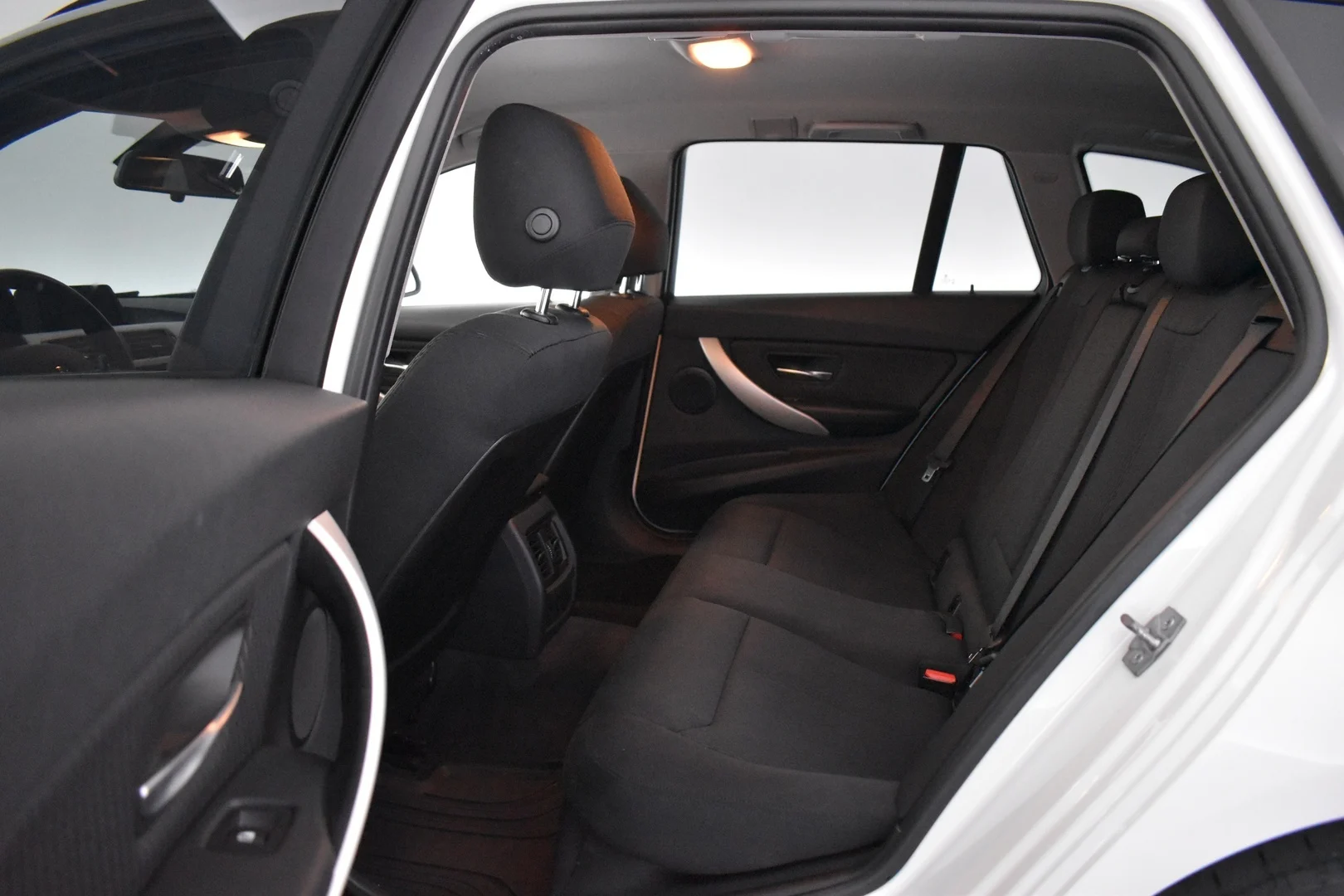 Car Image - 2vGE9Sg0qx18ACLxcSHP89