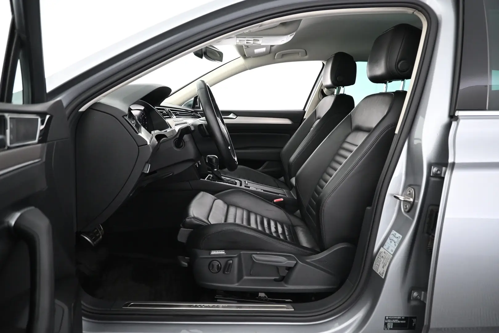 Car Image - 4MZi0NE4h3KdCmNKRxlbQt