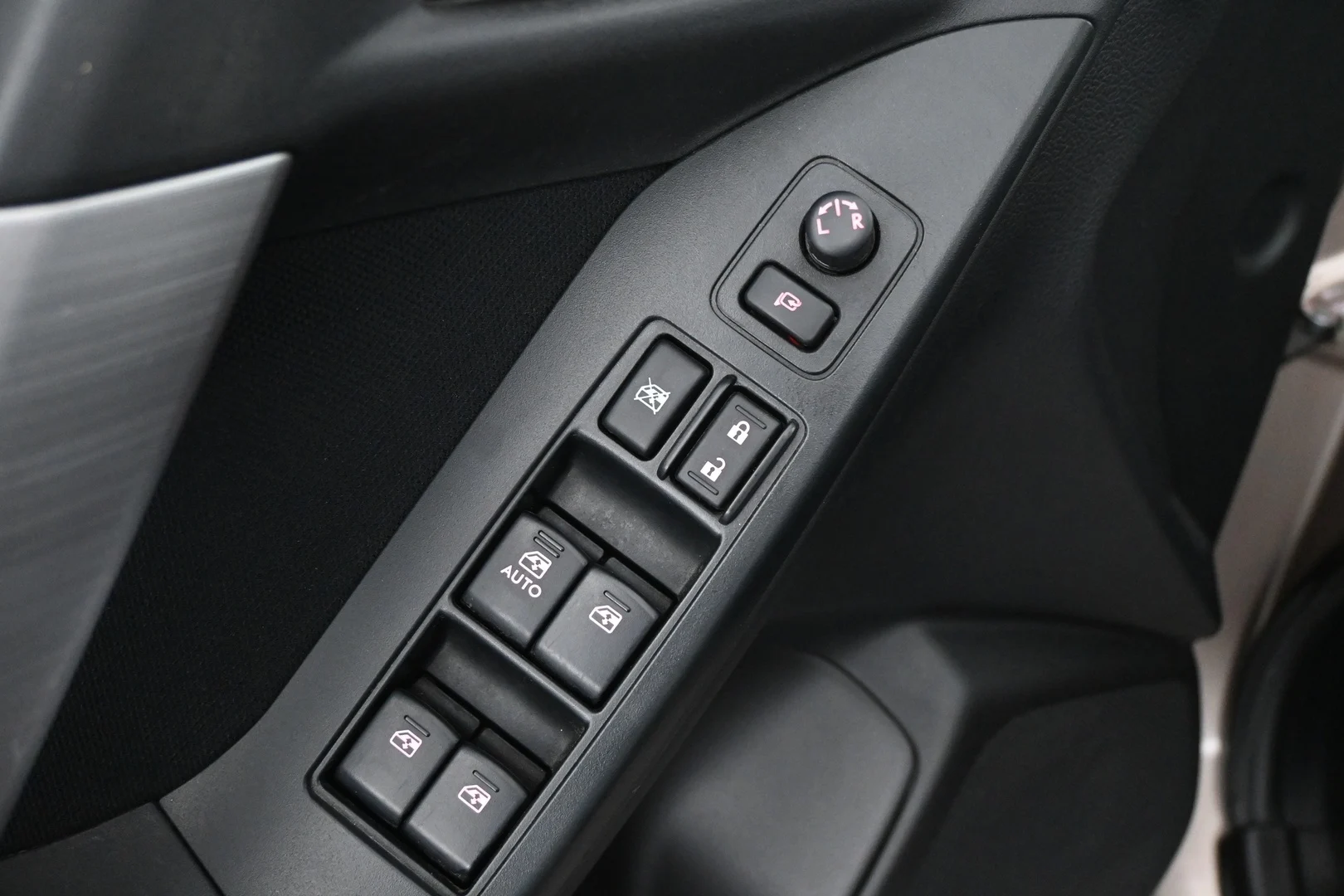 Car Image - 4s9wZSuKVOaiL20XRLeHQ5