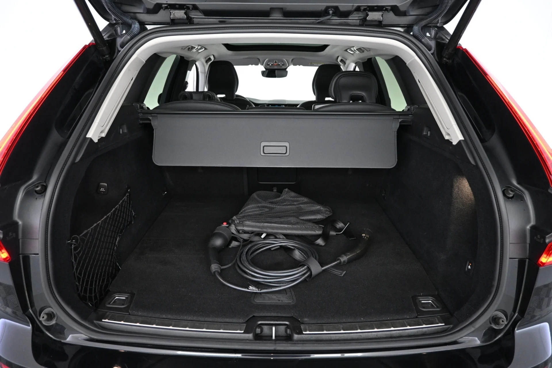 Car Image - 1D32nQ0jdGjSHnH6Hv4Arr