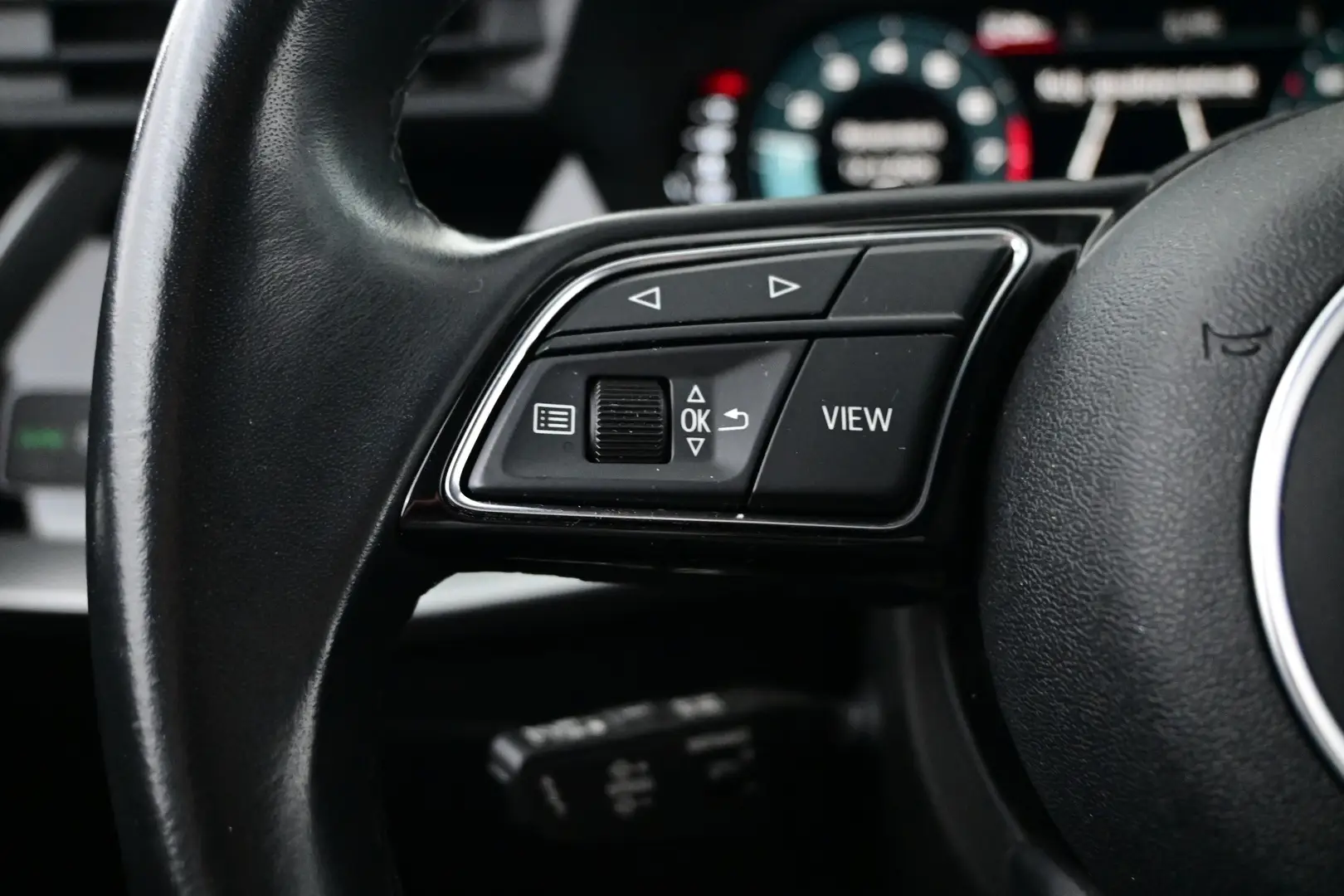 Car Image - 4Yiss8GoI2kgI9dZPDs0Nu