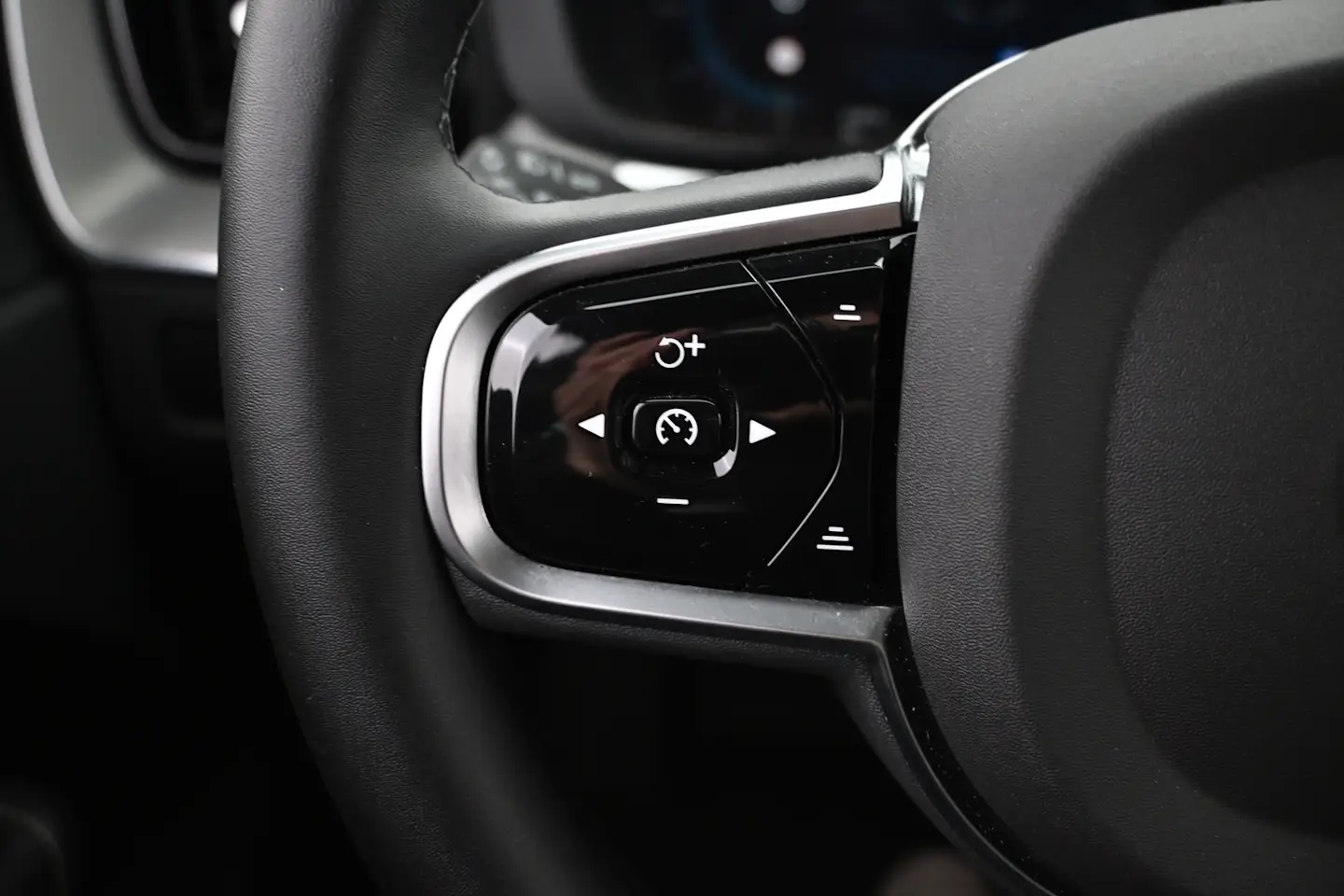 Car Image - 3F3bcpxmFnjolCL2mA46uL