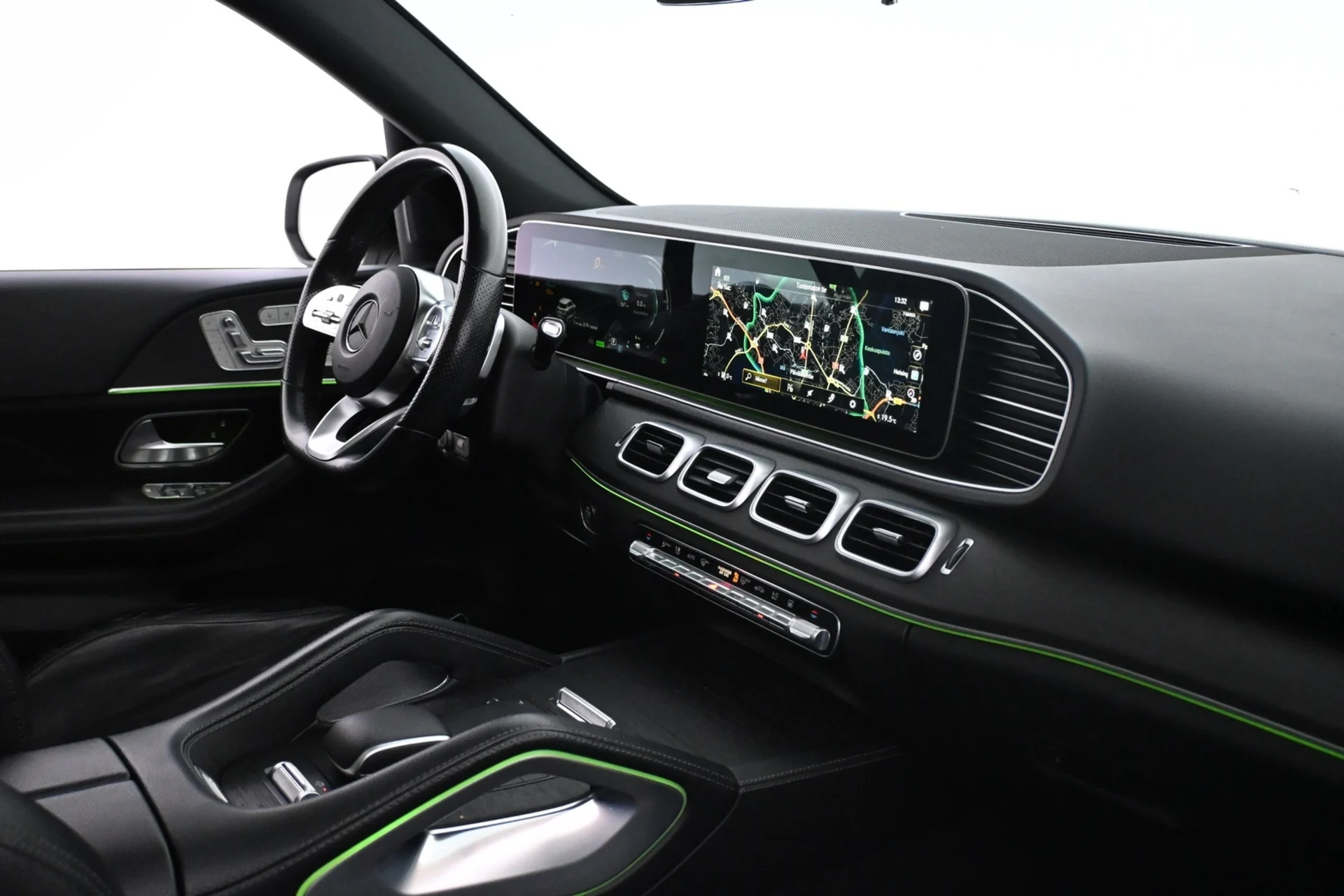 Car Image - 4zImpWYla667XCwQcETaGv