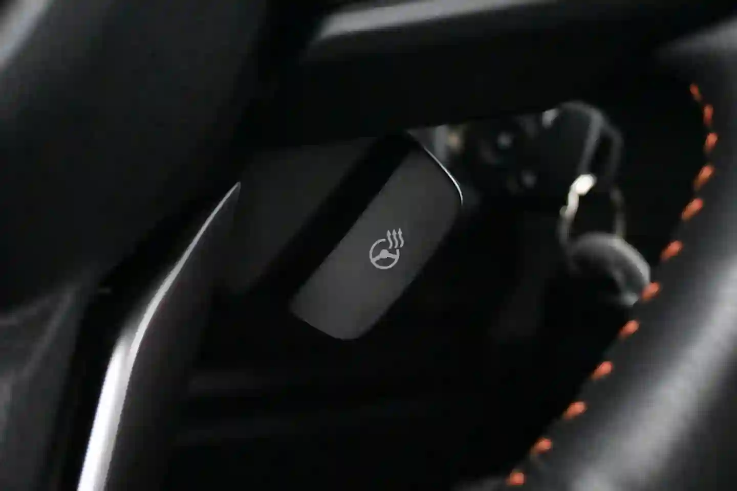 Car Image - 59kb0aRmb20zl75Mn9UMXR