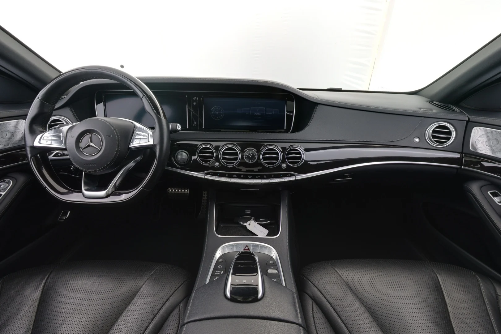 Car Image - 4c4jE64fY05p7G6Xi4DfGB