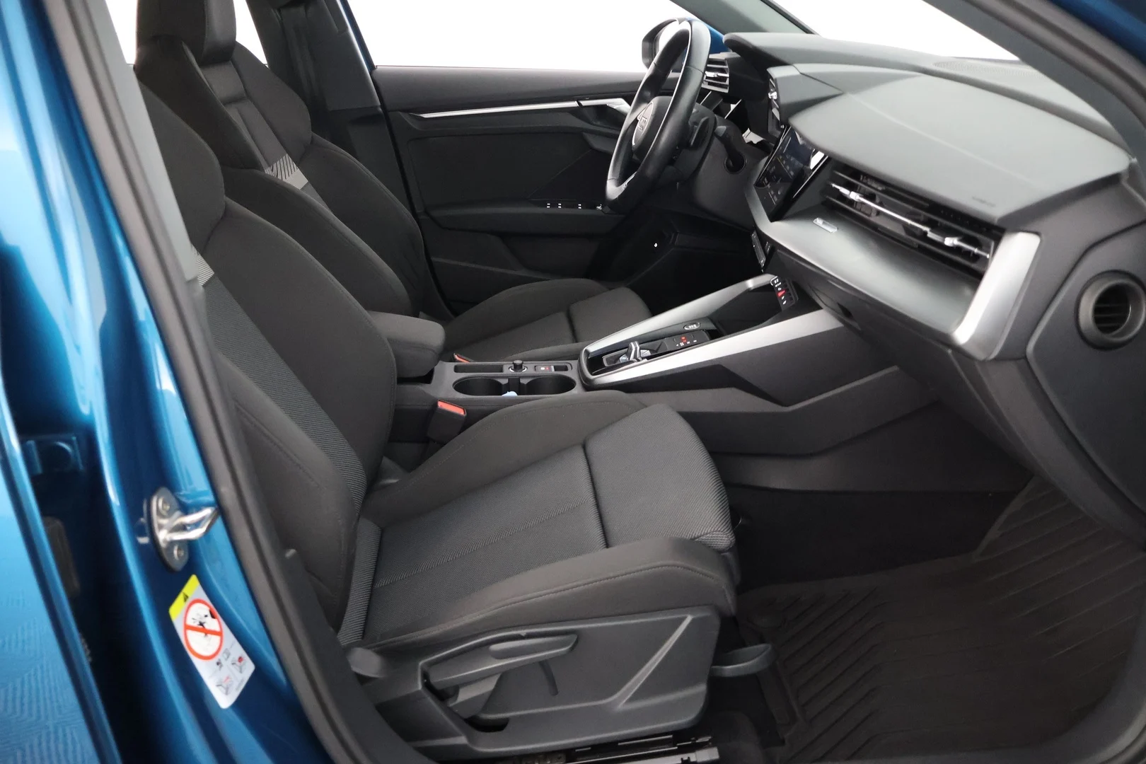 Car Image - jdtcE67d9500BdTKMjMyG