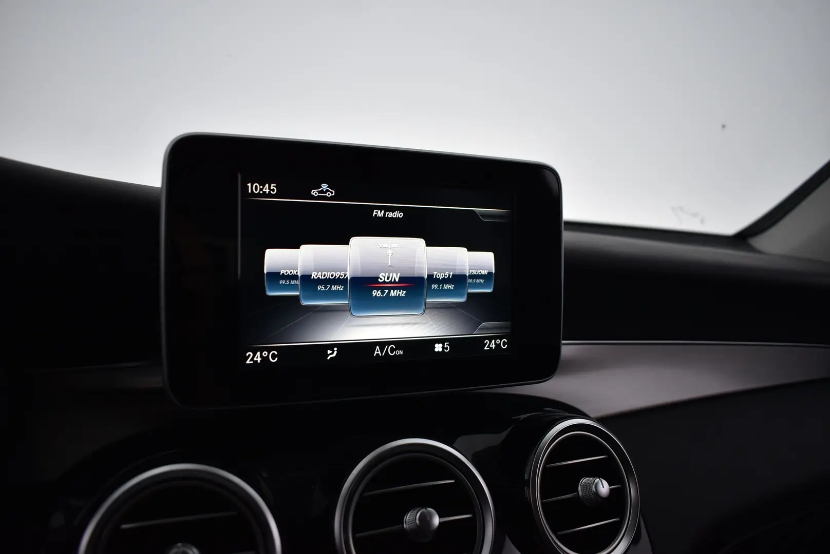 Car Image - 15VFgCm53a0Q9h3qtZnmO6