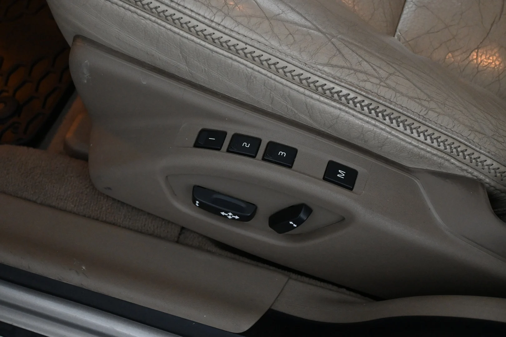Car Image - 6j8Z0CrMx5IXVNyZ3VVeZO
