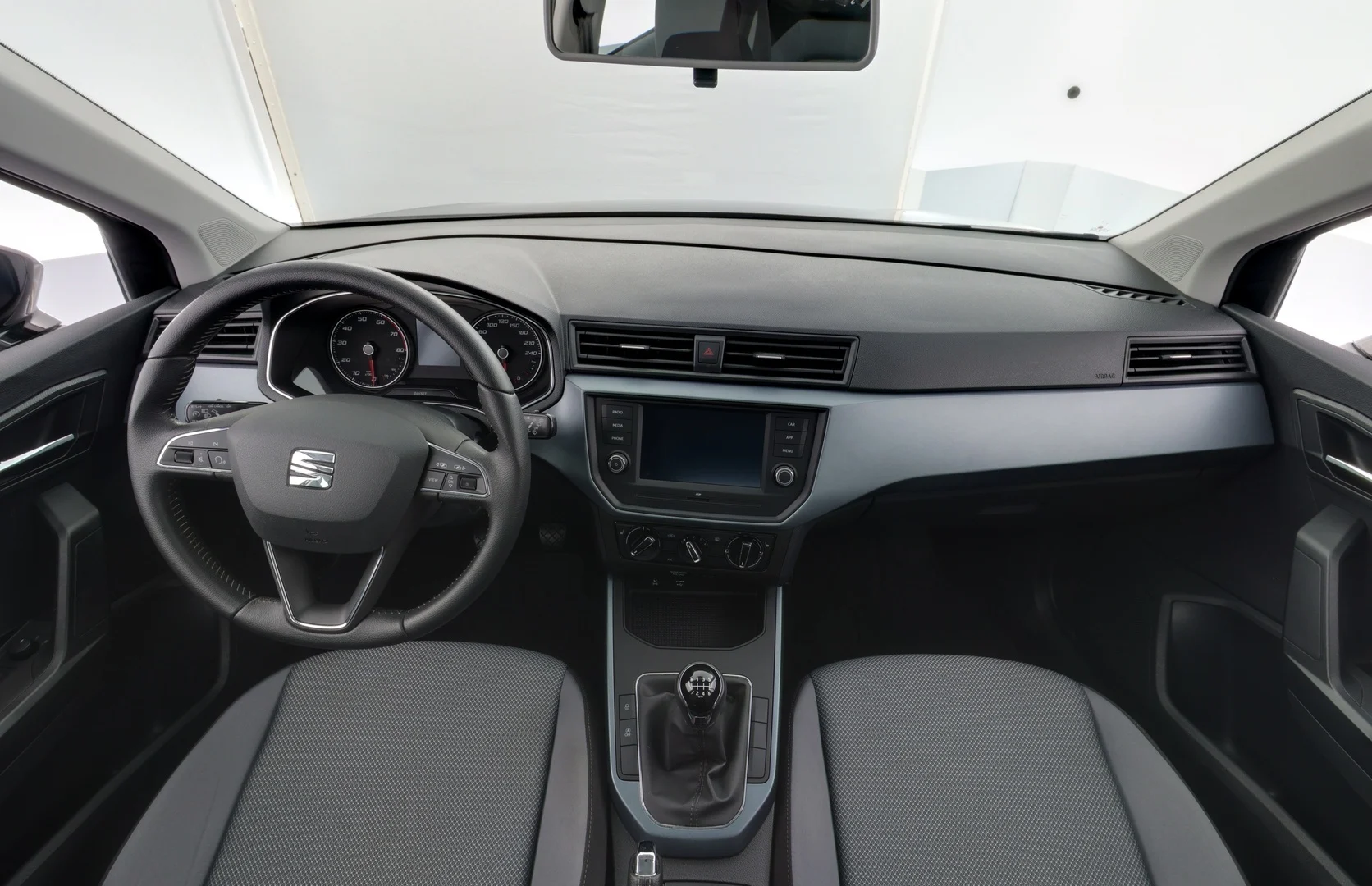 Car Image - 6IAmZ5VfryEH5vVhA40npy