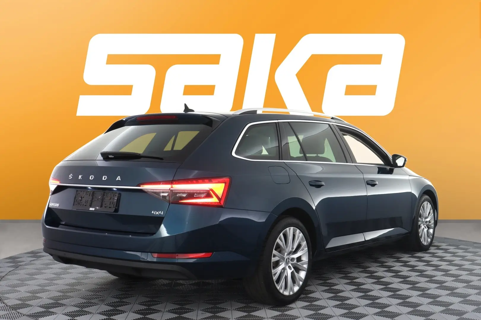 Car Image - 2sfBEFXzBDiBLKB4q5M40j