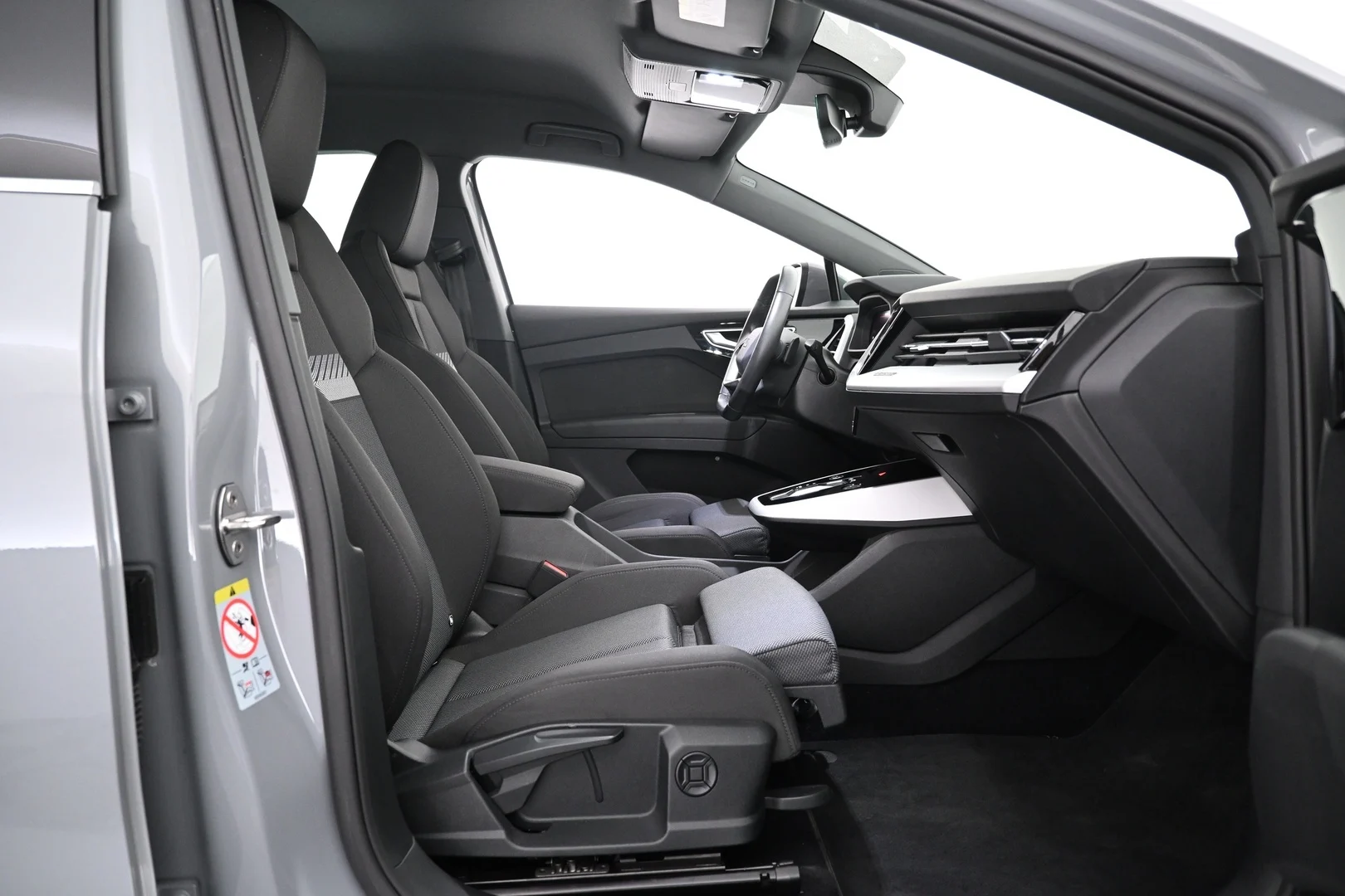 Car Image - 2OIW3Lo43tdeowmxfrRpU8