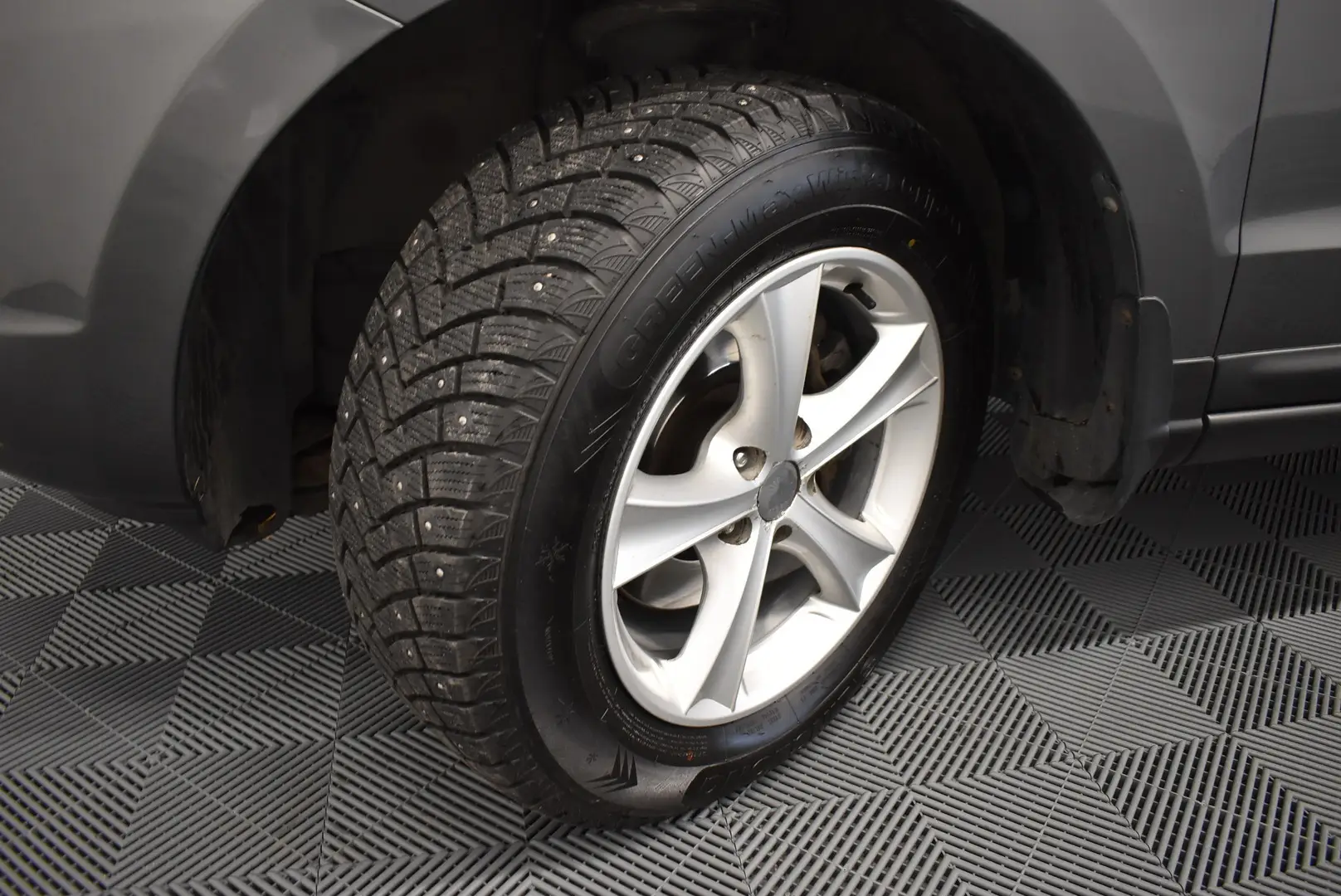 Car Image - 2z5js1BVPN9XlpOJsJKEQM
