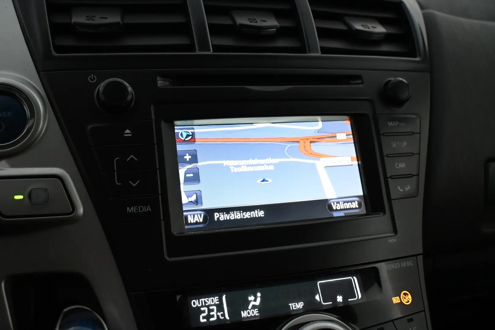 Car Image - 4SL38PnbUSf55xvwlkLkLm