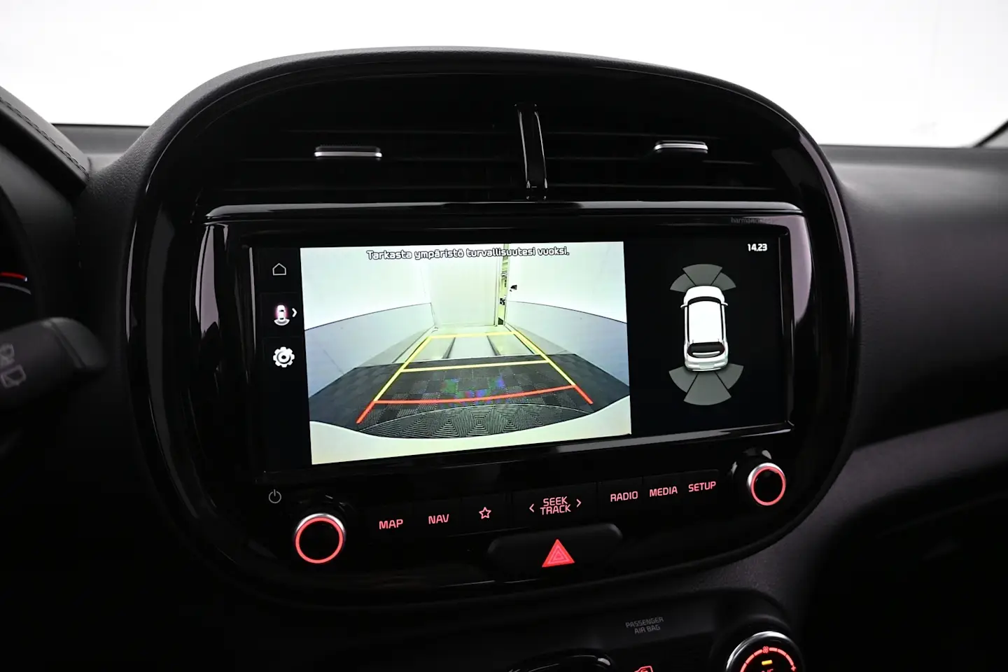 Car Image - 3BnMGAGScN5WFk4l8gI5ON