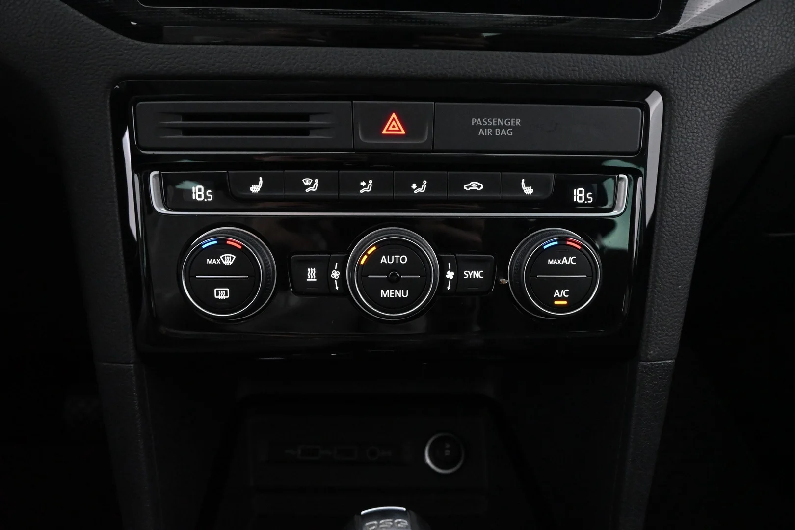 Car Image - 53Y7E4VYM5fL713cLhI29C