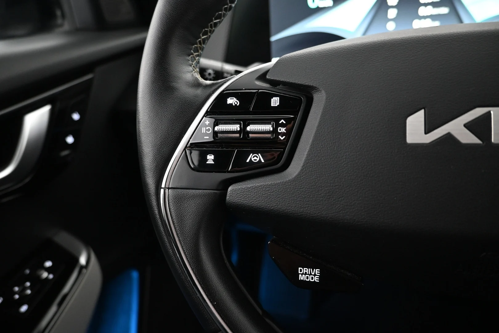 Car Image - 4LM7xIcvYnWynEB8XFiXyM