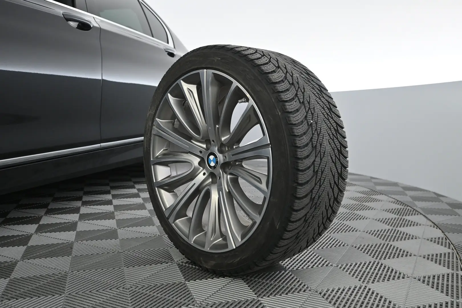 Car Image - 6785V2LtQNyojPl7jlm7Wr