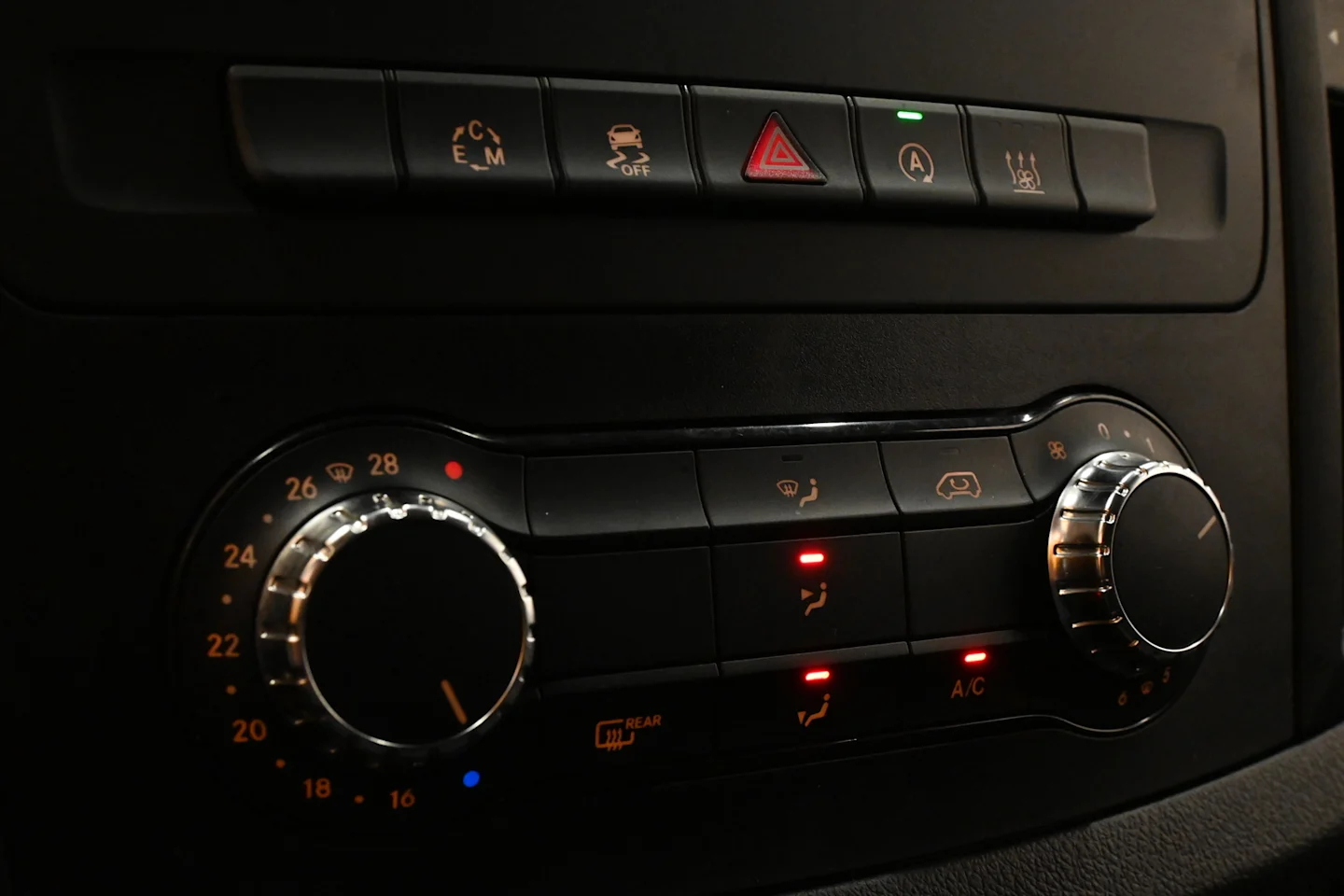 Car Image - 237KLGyLfifPmkbZaeP8lX