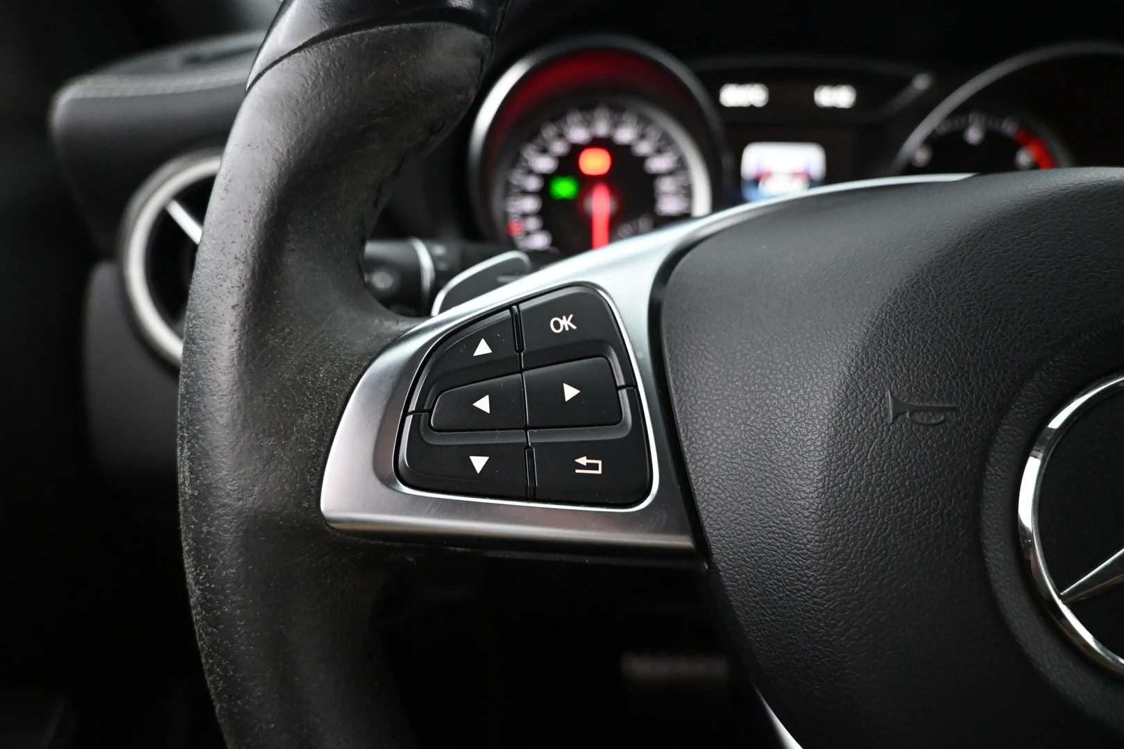 Car Image - 3nWdkD4vL9Yjr4bygW6vxl