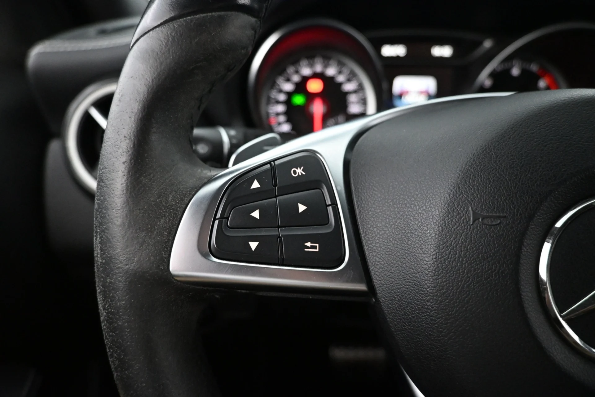 Car Image - 3nWdkD4vL9Yjr4bygW6vxl