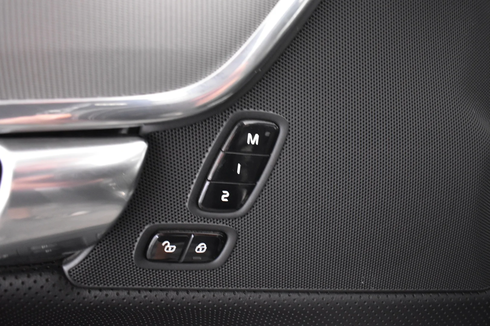Car Image - Ko81PWTLVRAYzdruL0HeH