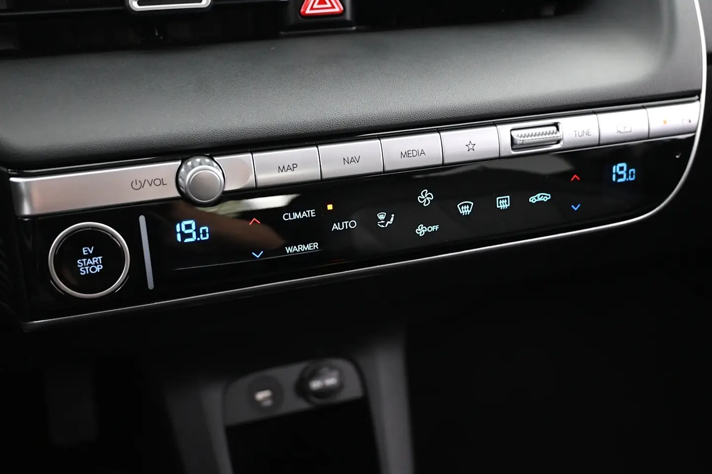 Car Image - 4cyuAgJRDXW3w6N942KCaD