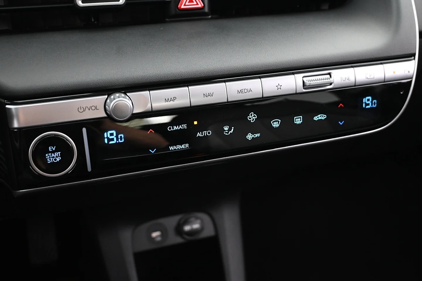 Car Image - 4cyuAgJRDXW3w6N942KCaD