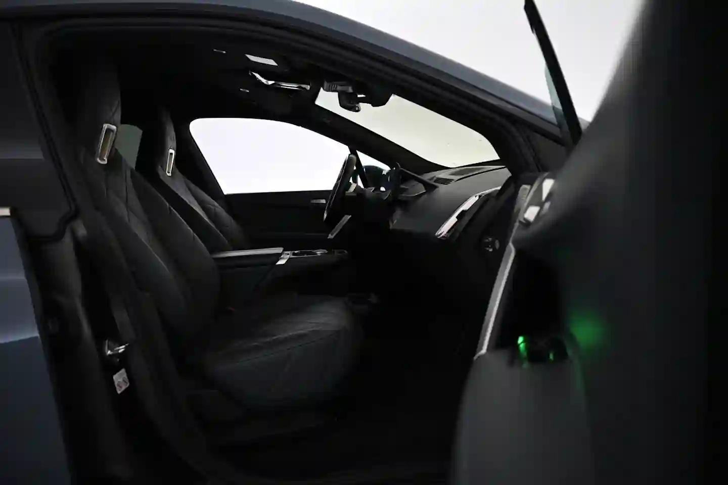 Car Image - 6KGvjyUJIPwCg8erPRx2hh