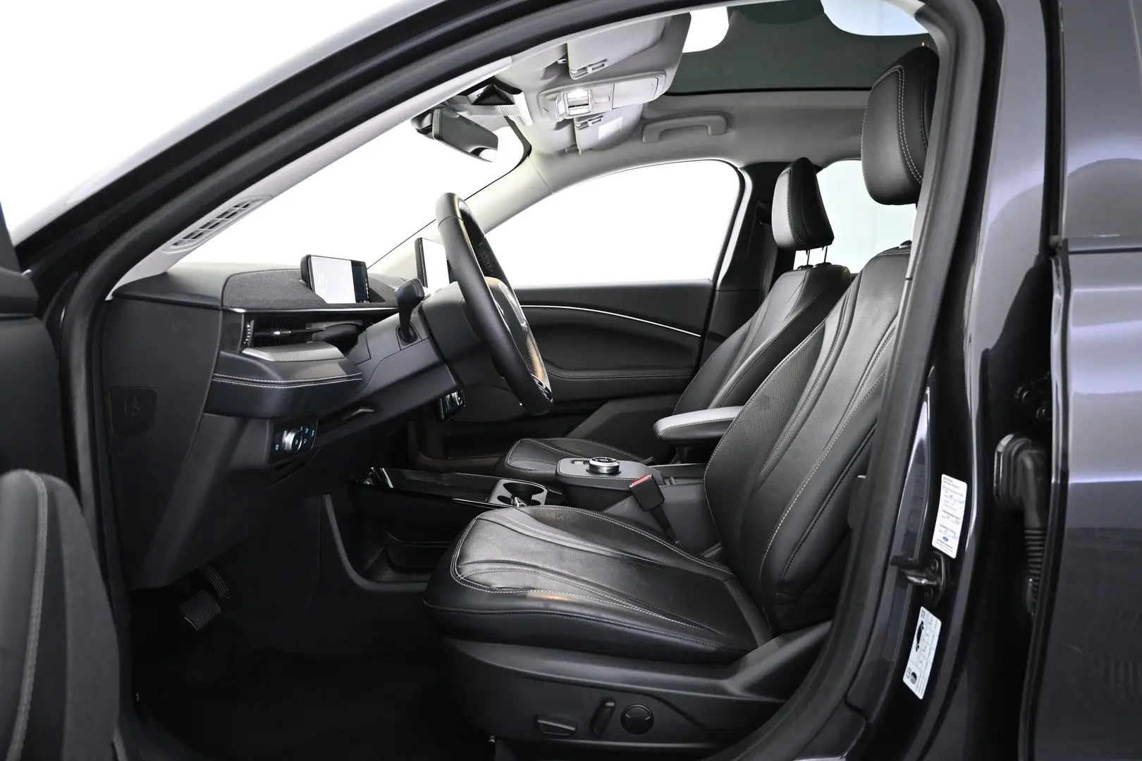 Car Image - 10a7kPofLwFRlh2ixuABI2