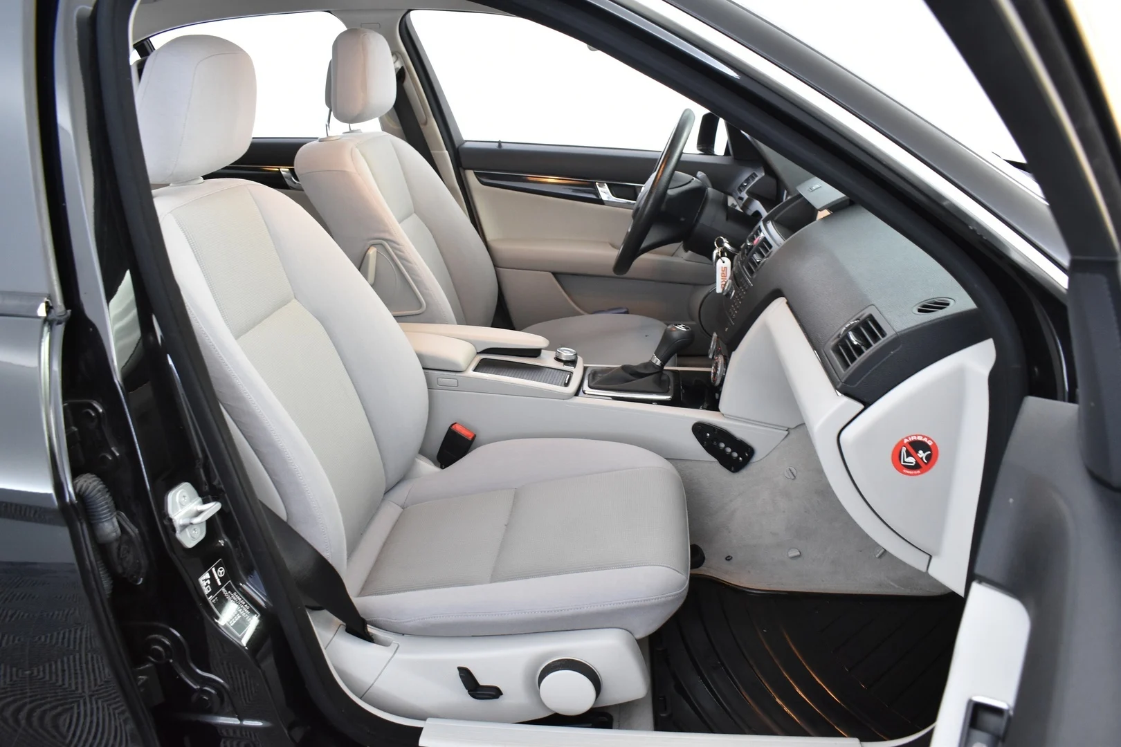 Car Image - 5QPElbmxYZSzXkABPm53xF