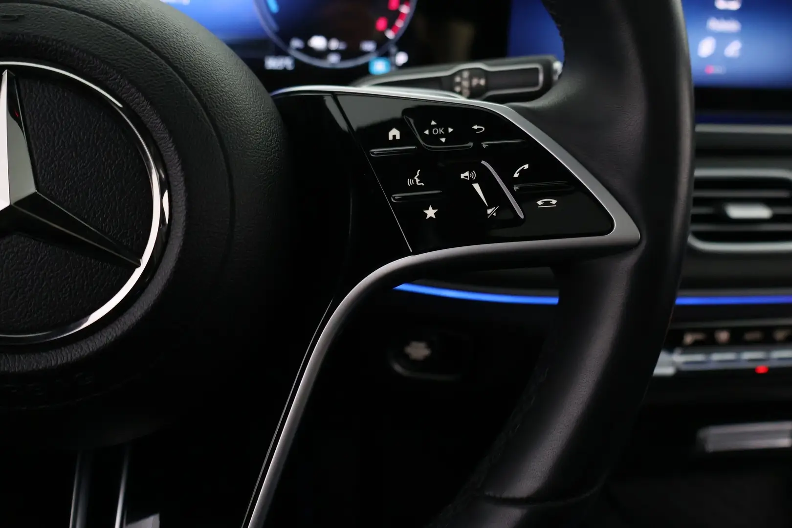 Car Image - 4sjMUUmjWnM0Zcv4h1z8rG