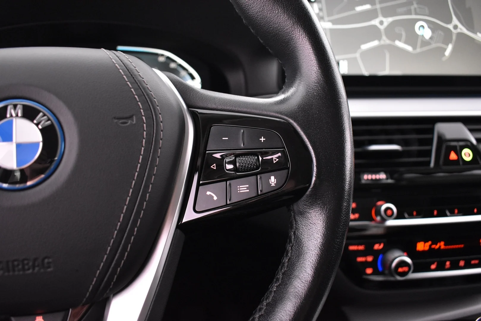 Car Image - 1irmuxXAmUYqIomKOKQ90z
