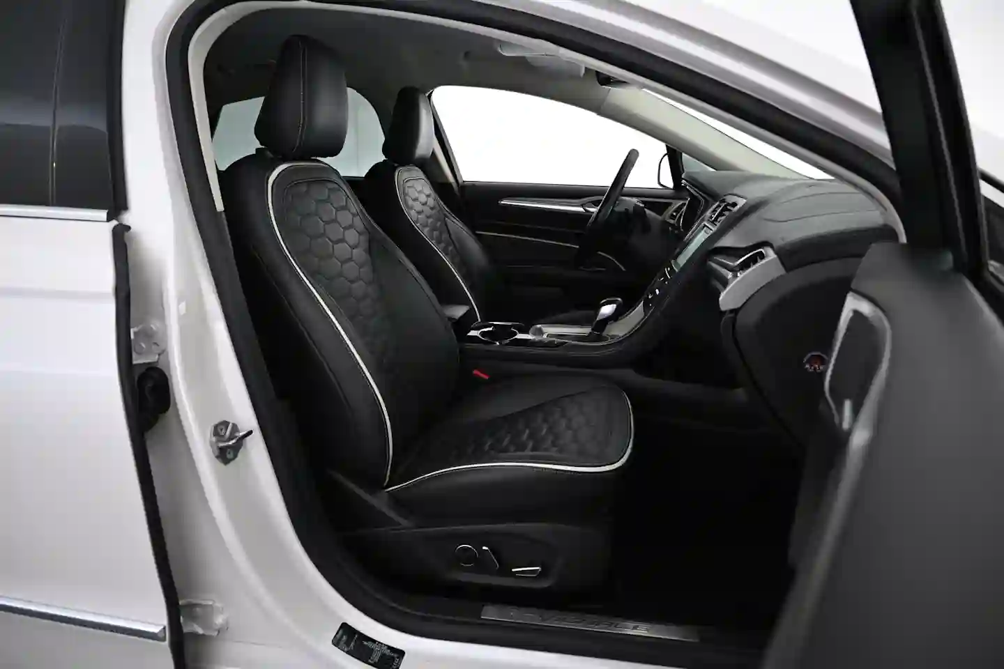 Car Image - 58oiFf7qle9RWXfKwFciJm