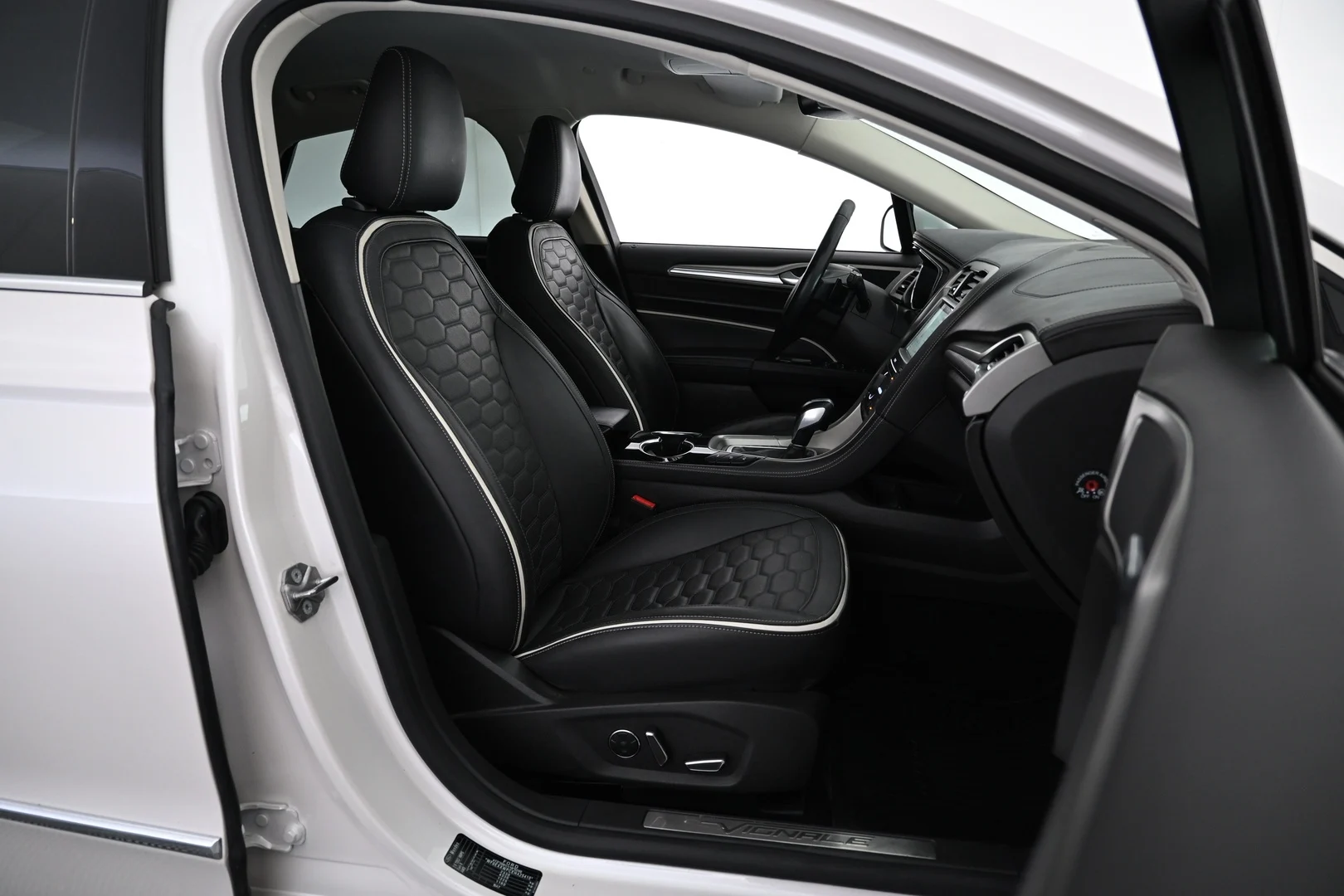 Car Image - 58oiFf7qle9RWXfKwFciJm