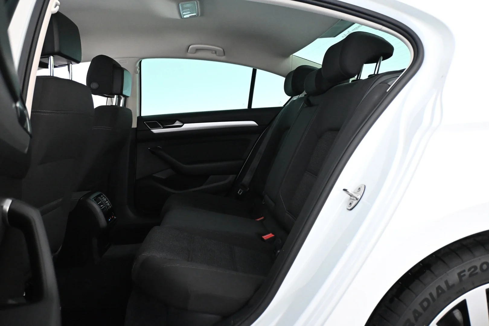 Car Image - 1fSmpqHeoIpLdqpKE7DISp