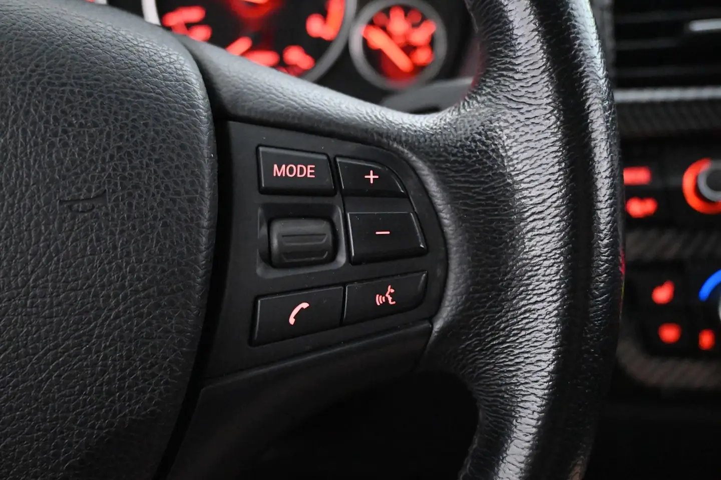 Car Image - xTTOVWgoigXYlx2ybWEaB