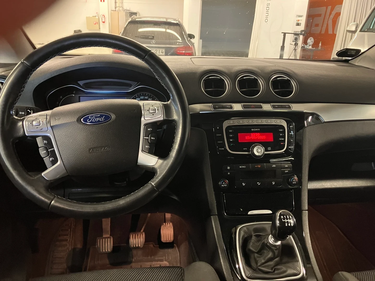Car Image - 6giajwLRw42GfIivUN0e6u
