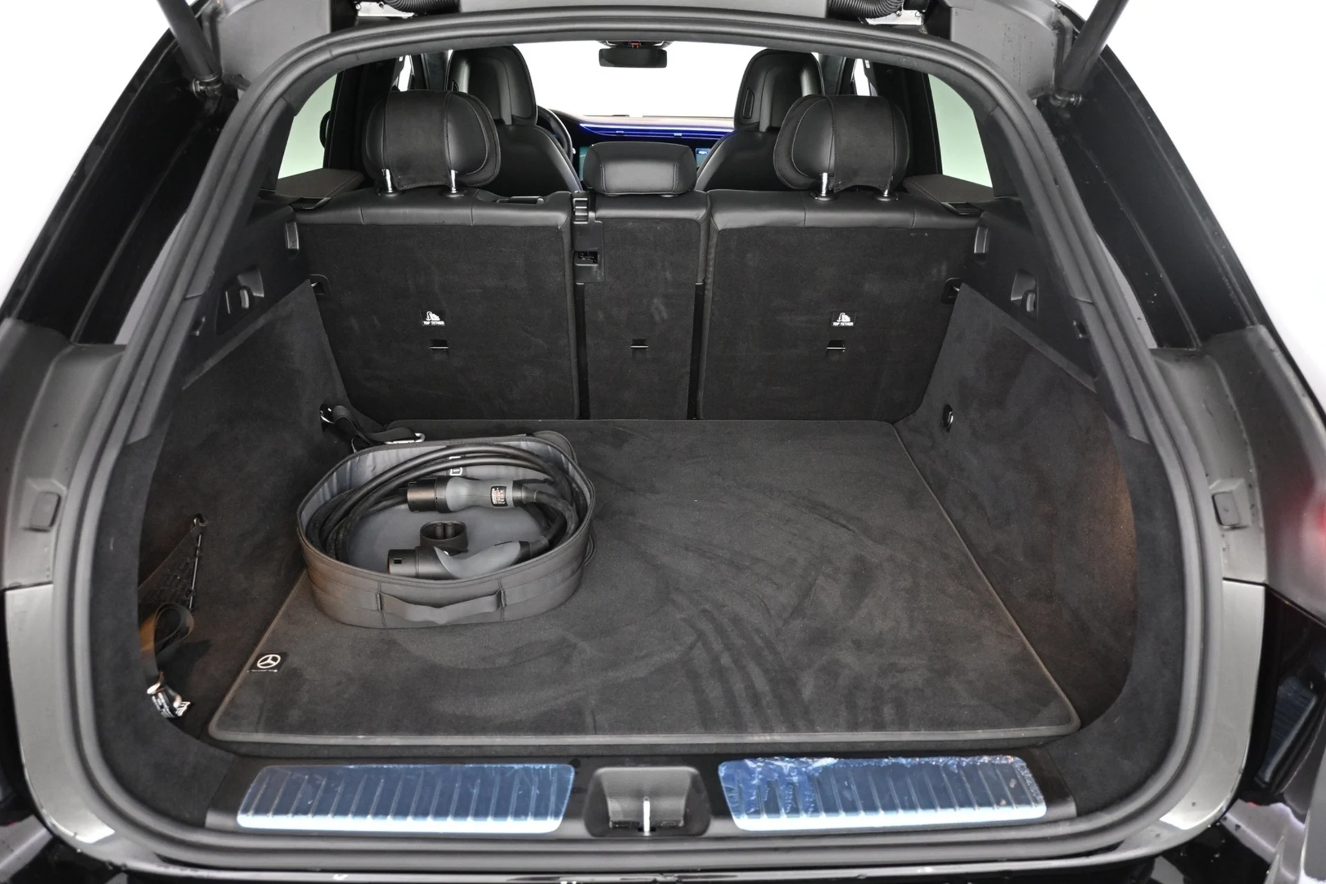 Car Image - 5Q9anwwMq0HcScc3CxXV3G