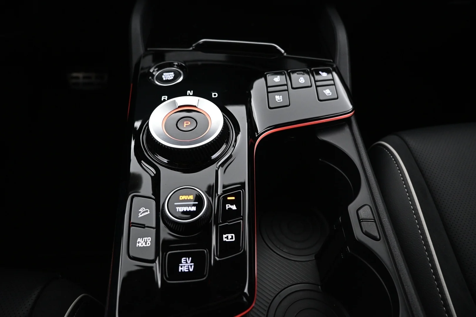 Car Image - 1bntEeaDl5xSw17Z2jUWD4