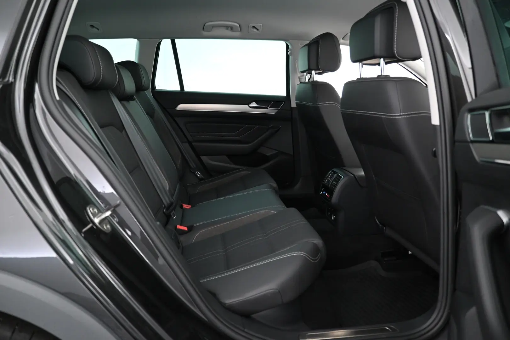 Car Image - 4T7BvXP2gevO8WCMdmBtjk