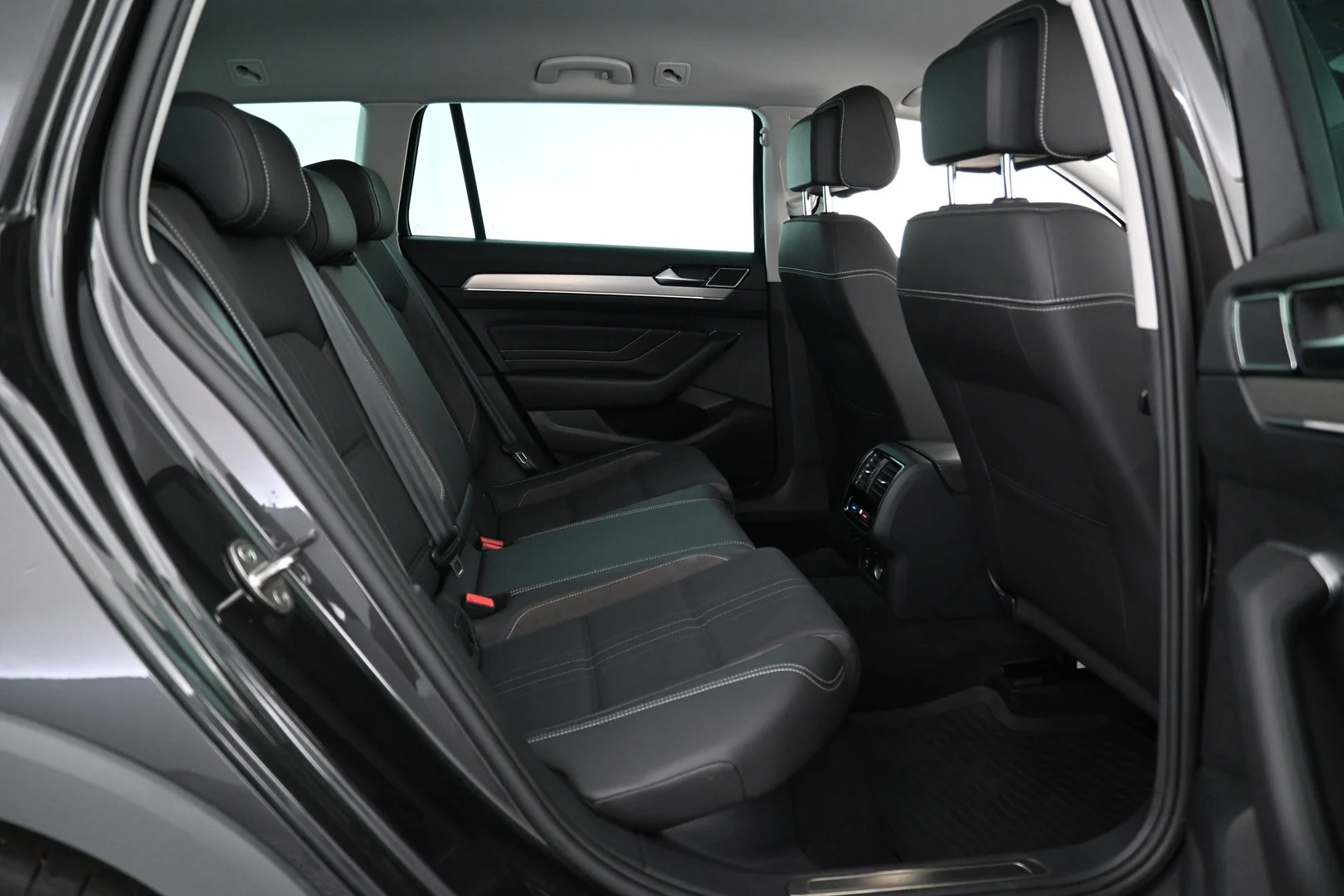 Car Image - 4T7BvXP2gevO8WCMdmBtjk