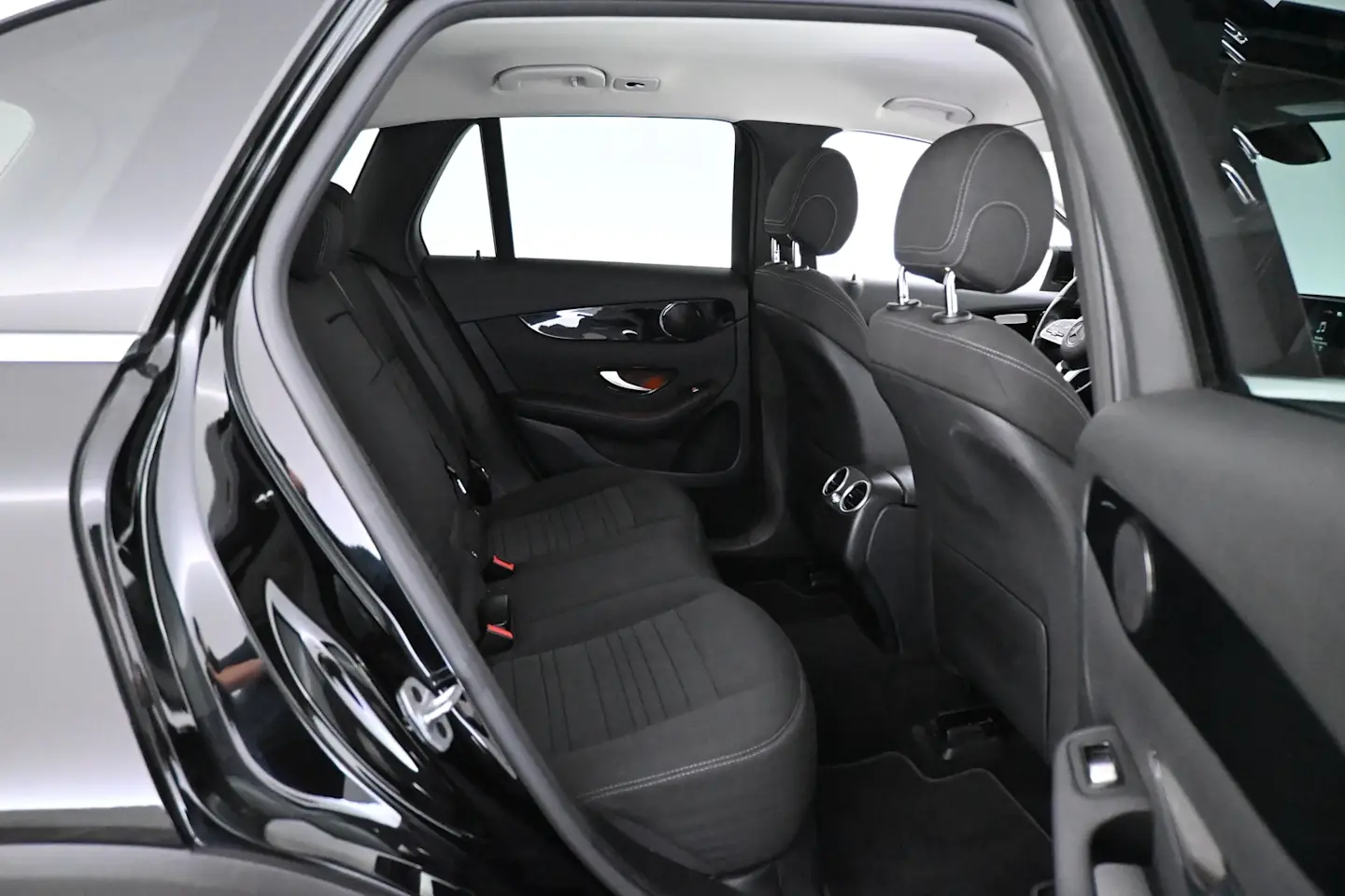 Car Image - 4vAHiGUG72LpAgkBj7Vr2d