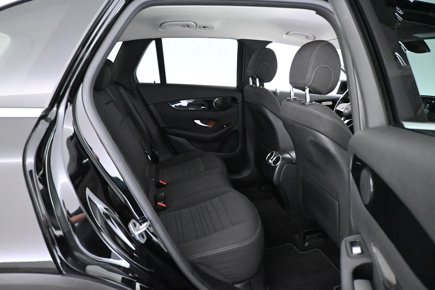 Car Image - 4vAHiGUG72LpAgkBj7Vr2d