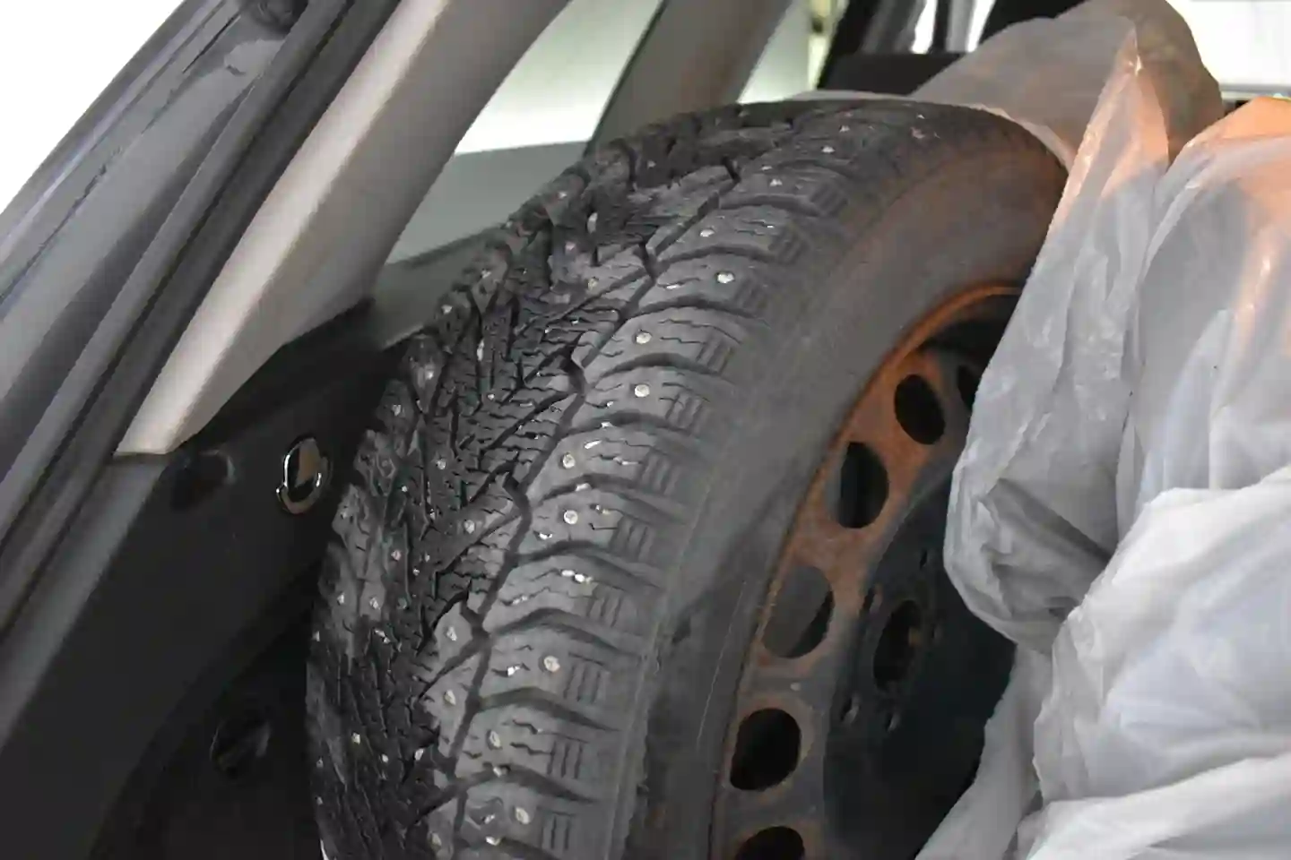 Car Image - 5GppVSubvnVs4aZrHH8oMN