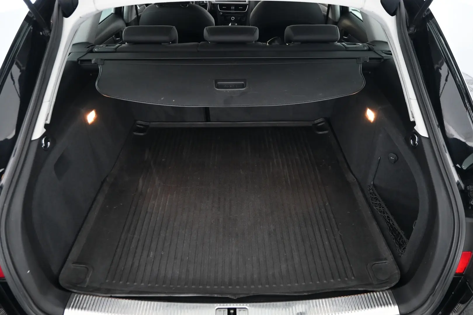 Car Image - 3LcsJviM5yddLIoJbDtEsc
