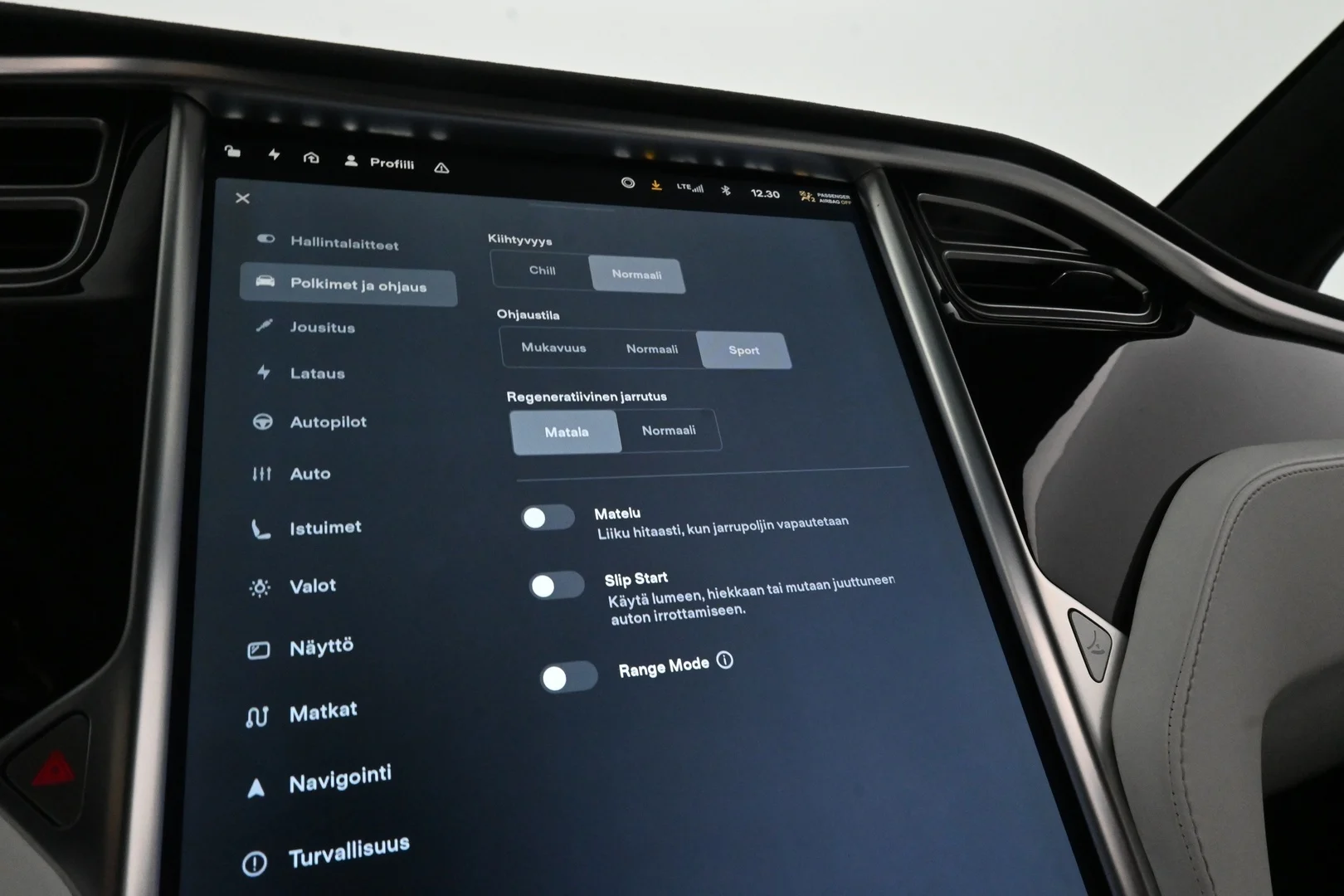 Car Image - 3x3D9vGbX5HxsffwqSjKk1