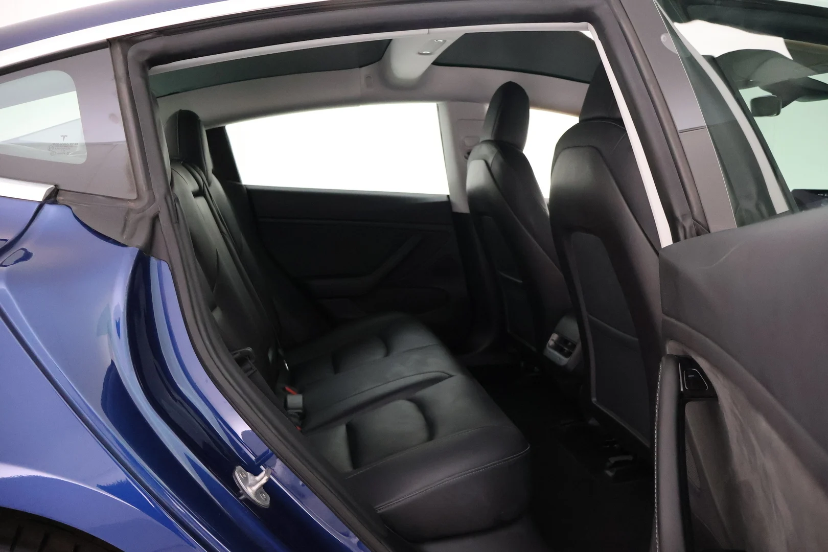 Car Image - 6b4rxXzaTpOdNhrheC4ZHj